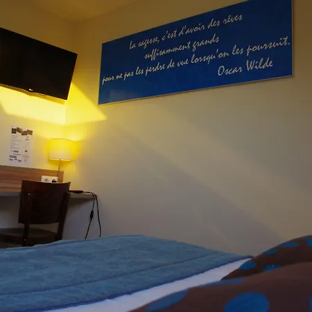 Logis Le Chêne Hotel Savenay