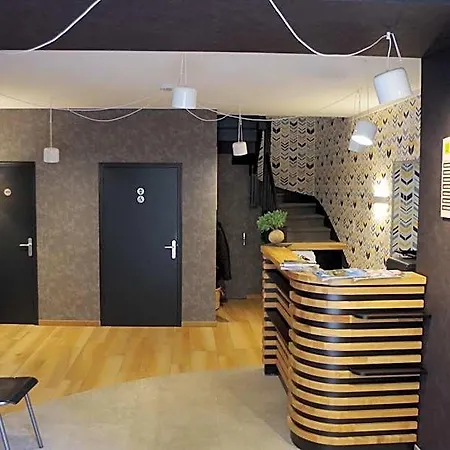 Logis Le Chene 酒店 萨韦奈