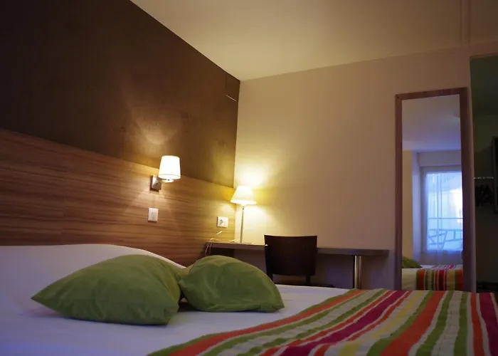 Logis Le Chêne Hotel Savenay