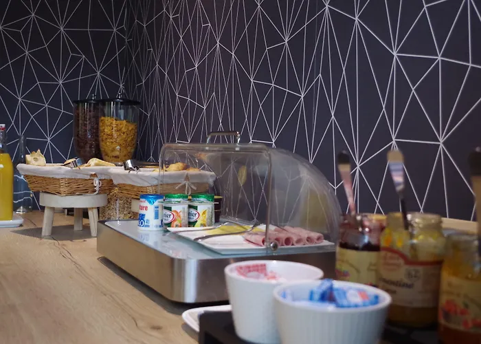 Hotel Logis Le Chêne Savenay