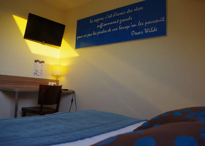 Logis Le Chêne Hotel Savenay