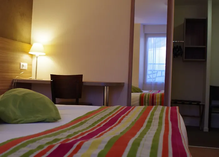 Logis Le Chêne Hotel Savenay